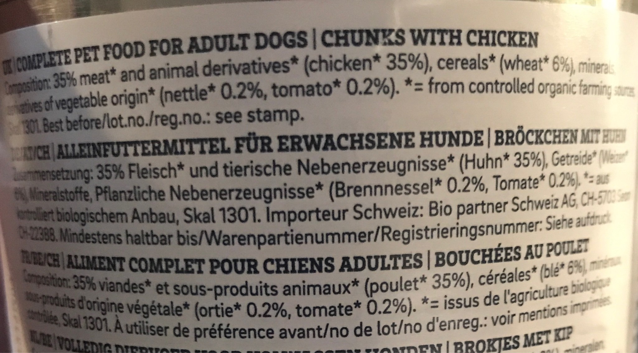 Yarrah Bio Morceaux tendres au poulet pour chien (405 g) - avec ortie et tomate